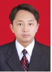 杨  阳